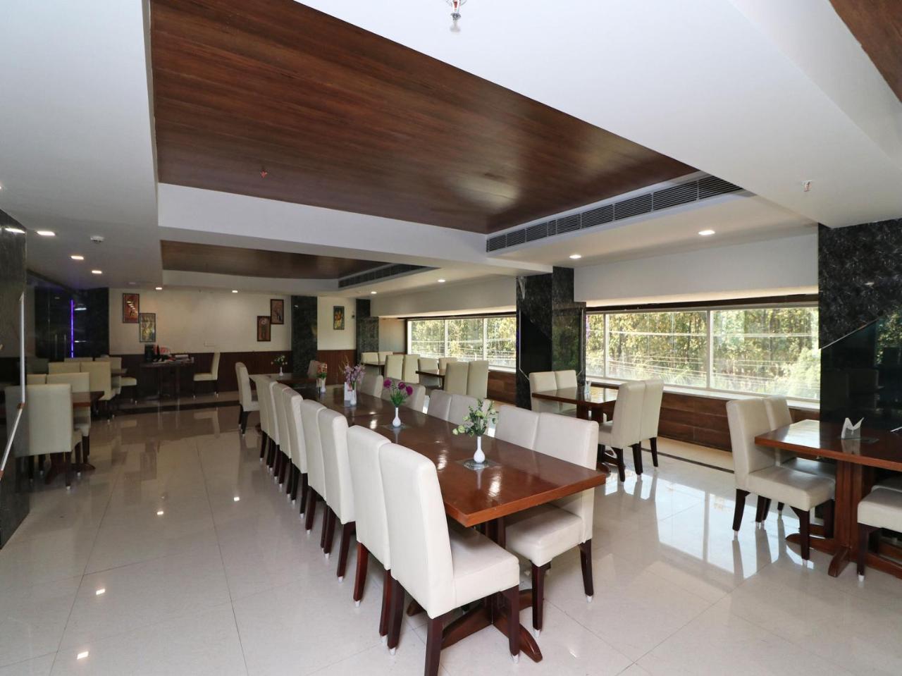 Hotel Pearl Avenue Dehradun Zewnętrze zdjęcie