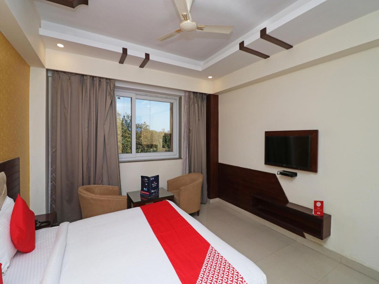 Hotel Pearl Avenue Dehradun Zewnętrze zdjęcie