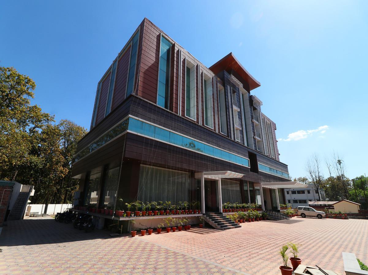 Hotel Pearl Avenue Dehradun Zewnętrze zdjęcie