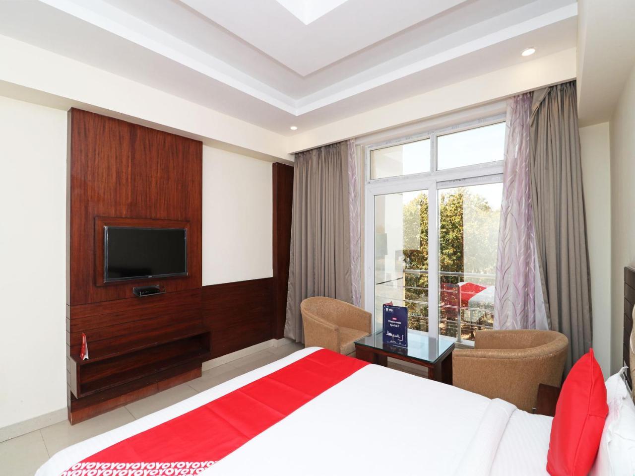Hotel Pearl Avenue Dehradun Zewnętrze zdjęcie