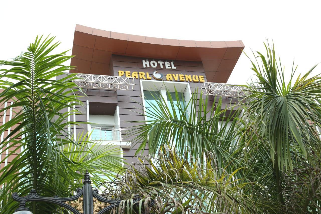 Hotel Pearl Avenue Dehradun Zewnętrze zdjęcie