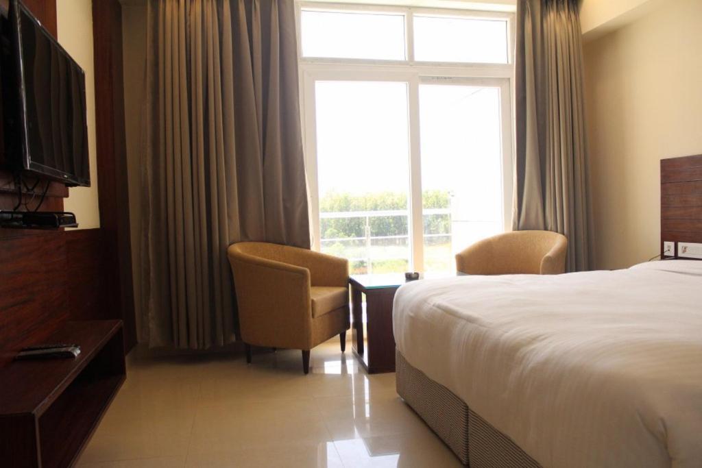 Hotel Pearl Avenue Dehradun Zewnętrze zdjęcie