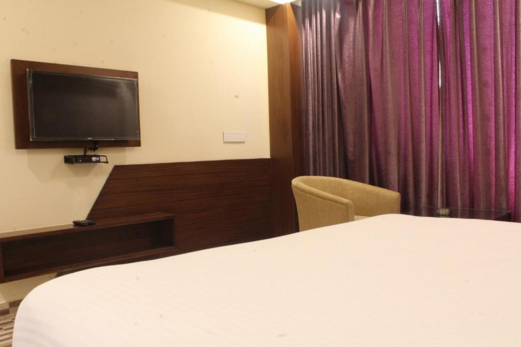 Hotel Pearl Avenue Dehradun Zewnętrze zdjęcie