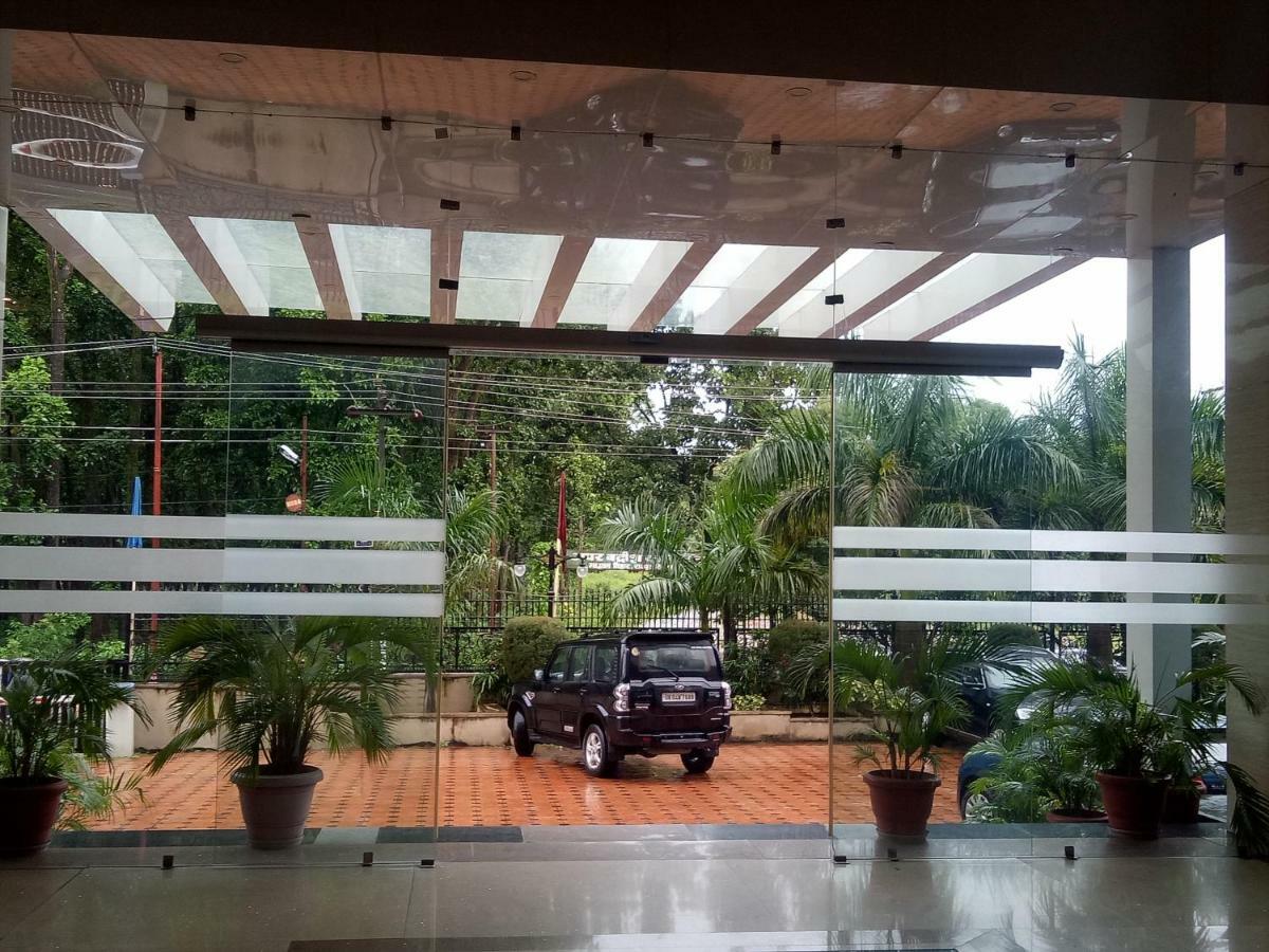 Hotel Pearl Avenue Dehradun Zewnętrze zdjęcie